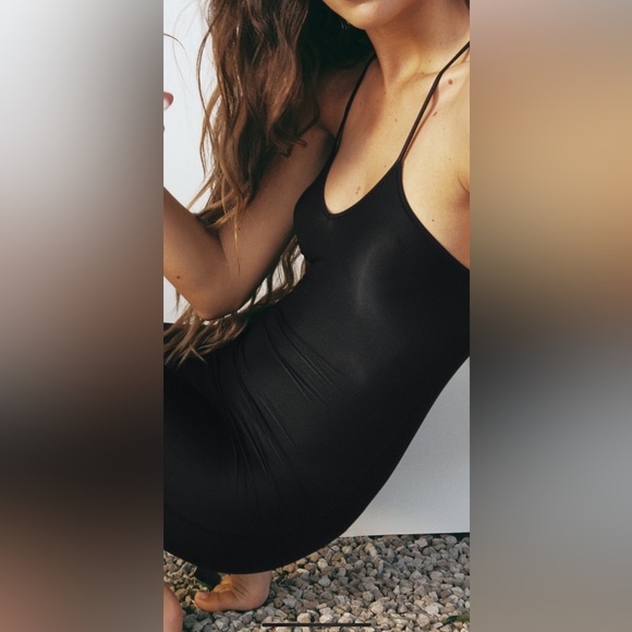 Zara black long strappy jumpsuit v neck adjustable cross back nwt - Picture 2 of 10